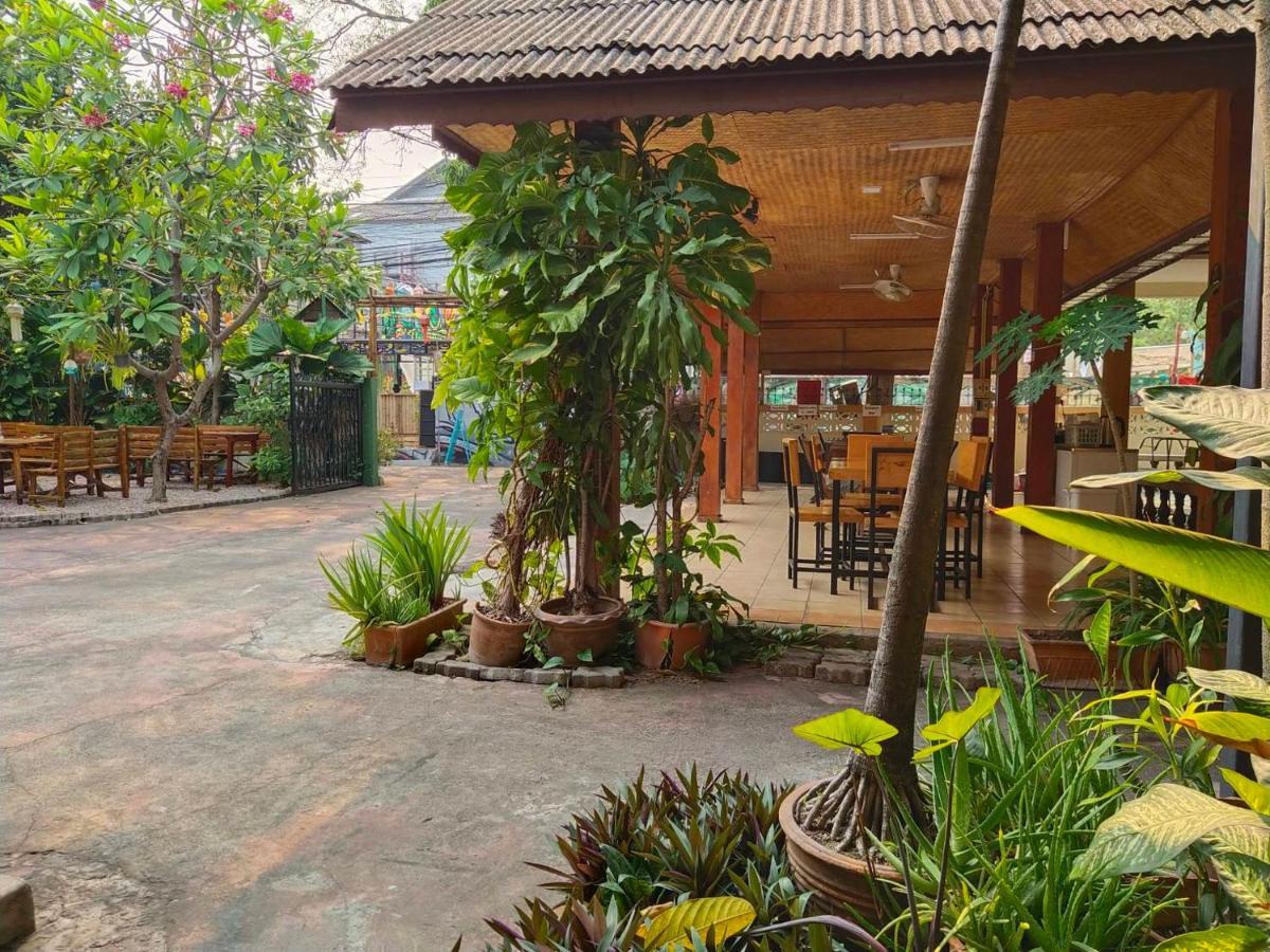 The Shire Guesthouse Chiang Mai Exterior foto